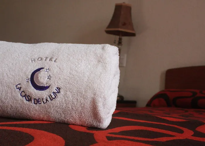 Casa De La Luna Hotel