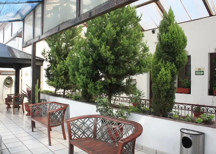 Hotel Casa De La Luna 3*