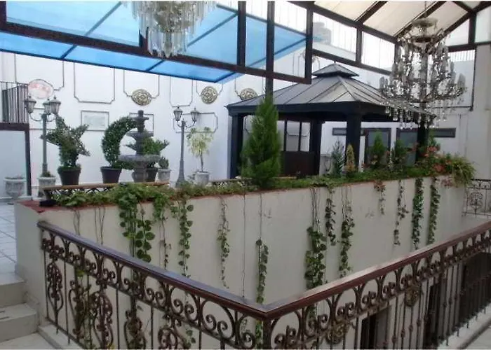 Casa De La Luna Hotel